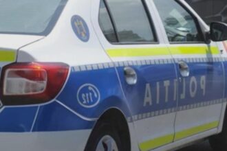 scene socante in timis un barbat de 75 de ani oprit de politisti in timp ce si alerga sotia cu un cutit 68ac91e19de13