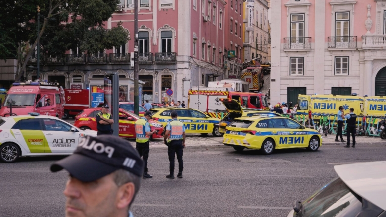 bilantul accidentul de funicular din lisabona a urcat la 17 morti si 23 de raniti nationalitatea victimelor in continuare necunoscuta de ce tac autoritatile 68b97db7cd295