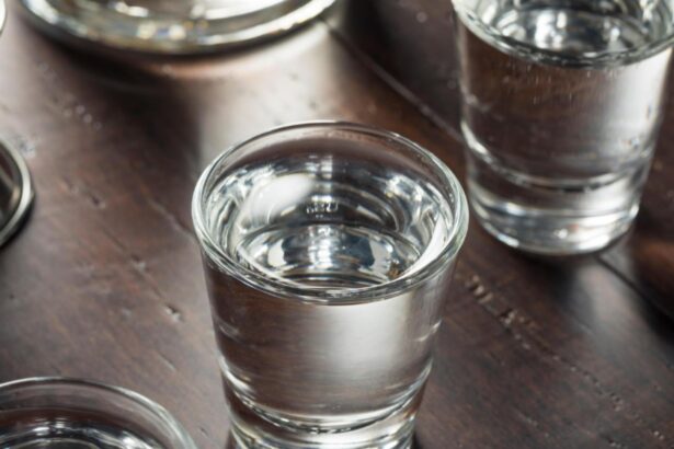 cel putin 25 de morti dupa ce au baut votca contrafacuta in rusia alcoolul otravit distribuit de o educatoare de 60 de ani 68db7f52db6be