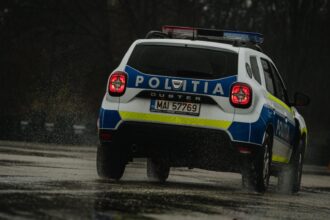 reactia politiei dupa ce george simion ar fi tinta unor amenintari in stilul charlie kirk libertatea de exprimare nu acopera amenintarile online sesizarea victimei e obligatorie 68c7cf7daf811