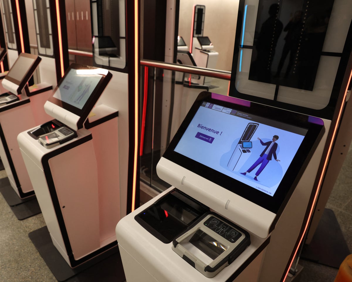 britons travelling to eu to undergo new biometric checks at border from sunday 68e949128e437