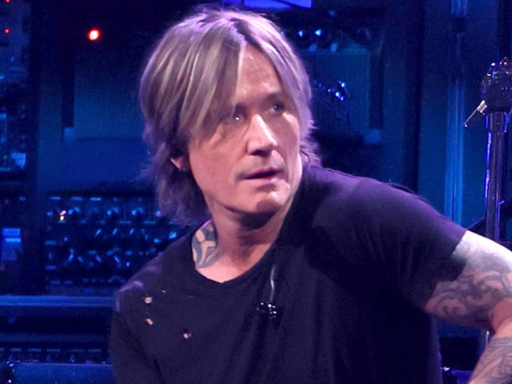 keith urban hilariously reacts to fan named nicole amid divorce 68f3e6ca6cf86