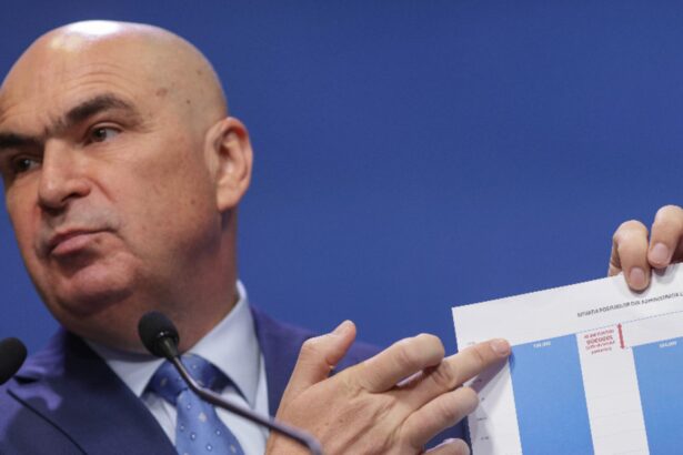 sume uriase cheltuite de la buget pe imaginea lui ilie bolojan mitul salvatorului si al oradiei exceptionale contra cost 68e4e64b6b0f0