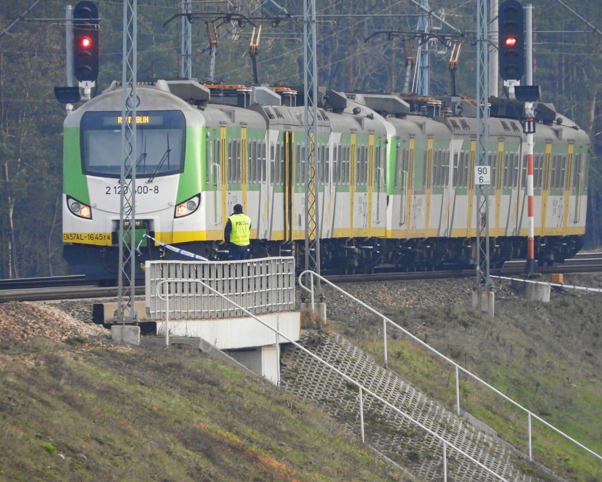 poland closes last russian consulate after act of state terrorism on railway 691de7d858599